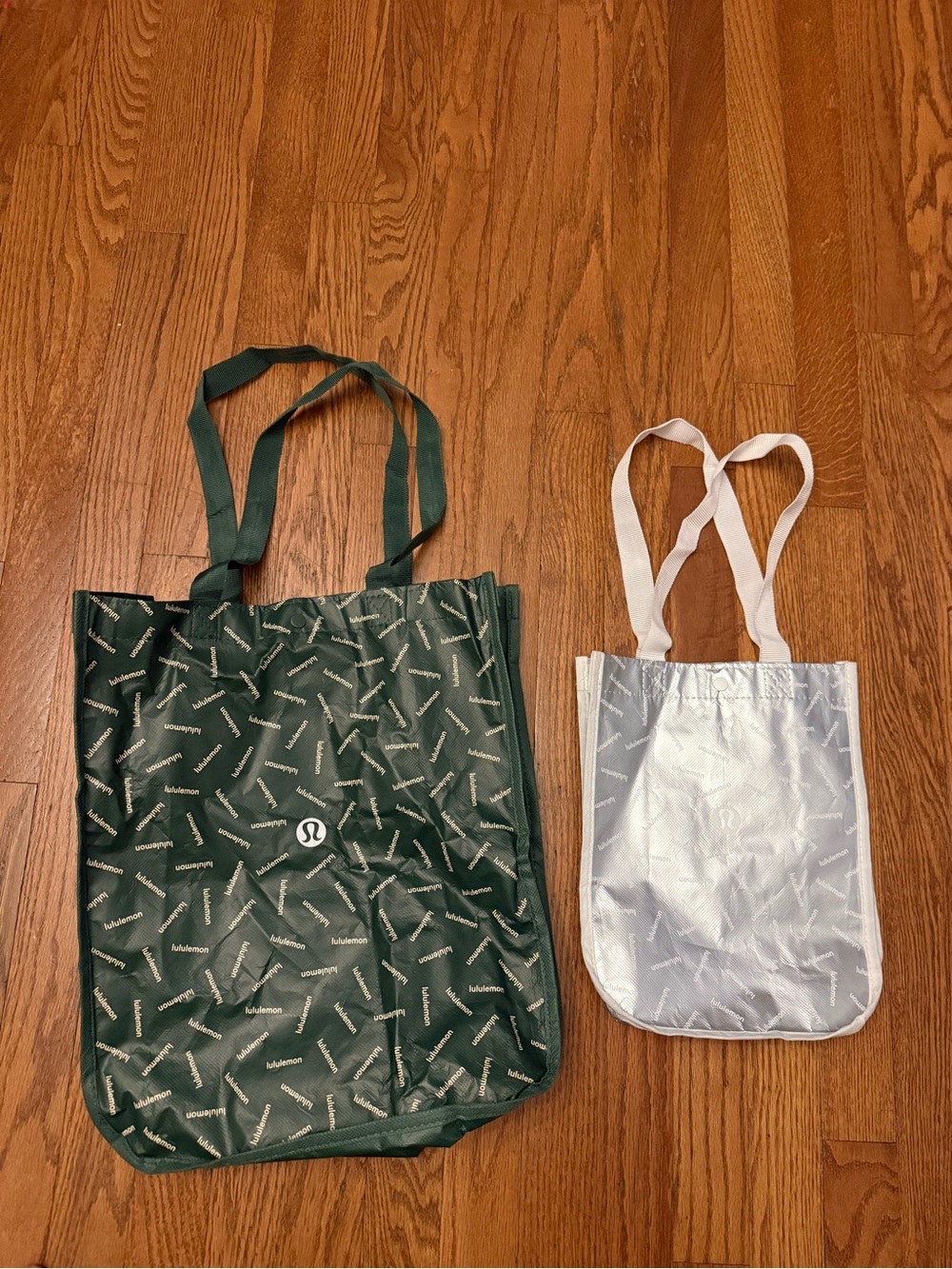 lululemon athletica Forest Green and Silver Reusable Tote Bags